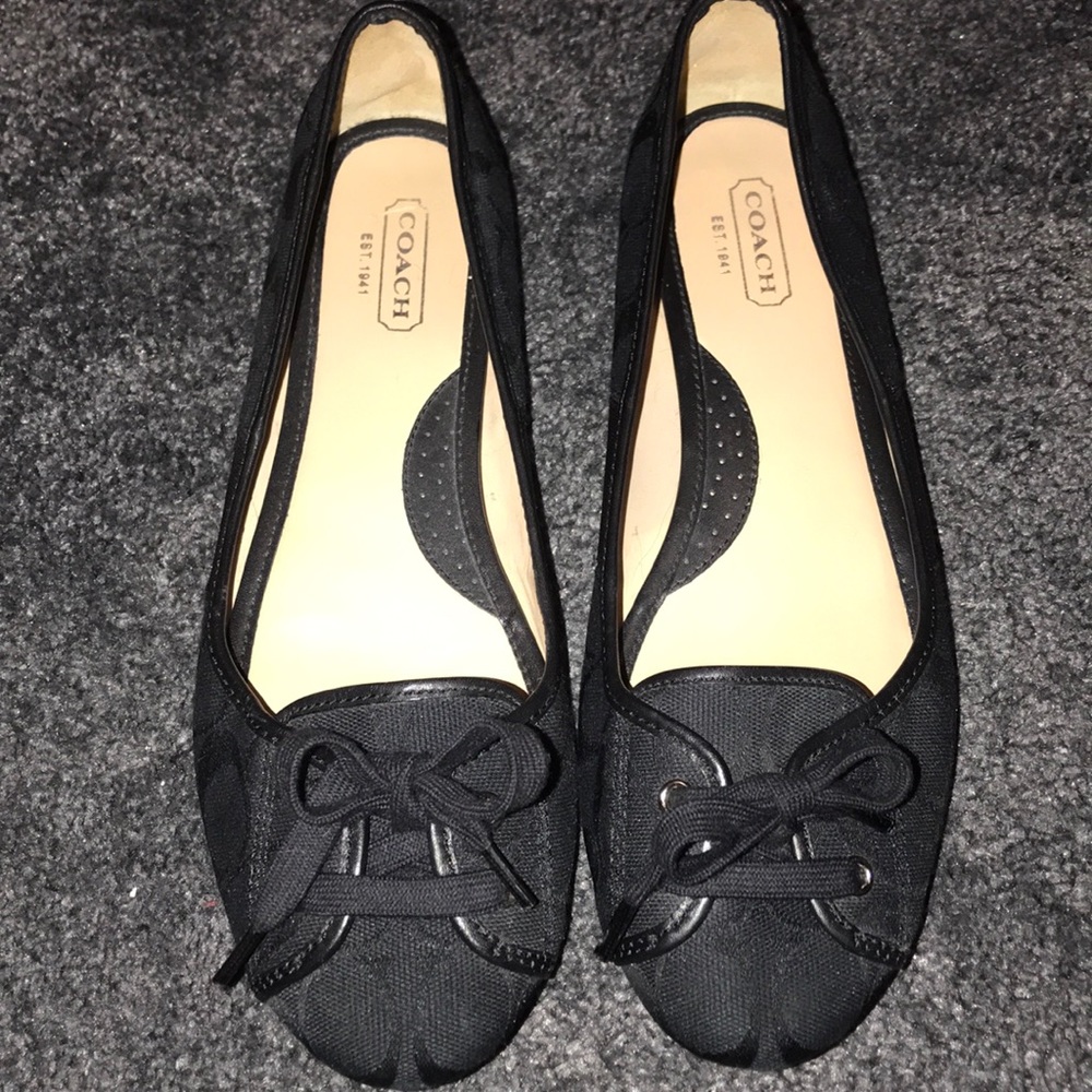 Signature Coach Ballet Flats